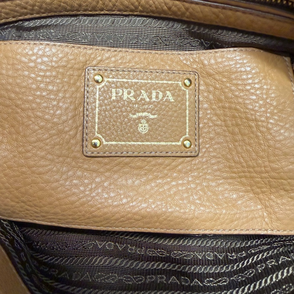Prada Women's Brown Leather Shoulder Bag Vitello Daino Leather - Picture 8 of 10